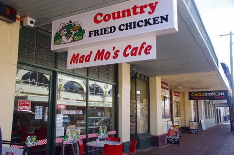 Mad Mo's - Accommodation Brisbane 0