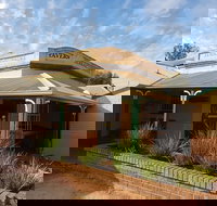 Jennacubbine Tavern - Accommodation Brisbane