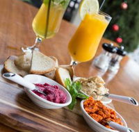 2 Cuz Cafe - Accommodation Brisbane