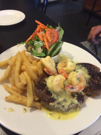 Aldinga Pub - Accommodation Brisbane 0