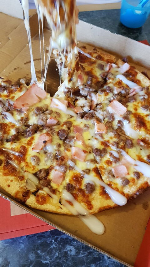 Paradise Pizzas - Accommodation Brisbane 3