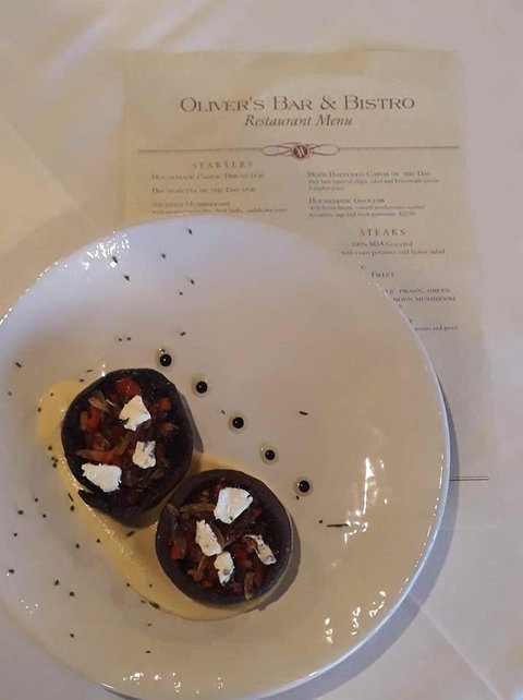 Oliver's Bar & Bistro - Accommodation Brisbane 6