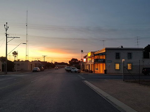 Rising Sun Hotel - Accommodation Brisbane 0