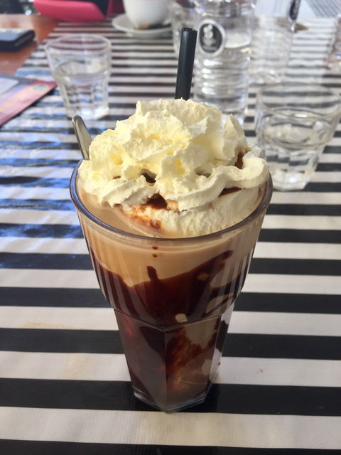 Cafe107 Latrobe Terrace - Accommodation Brisbane 5