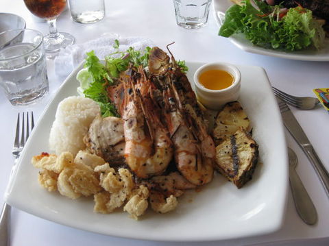 Raw Prawn Seafood Restaurant - Accommodation Brisbane 0