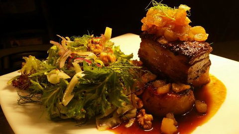 Beachmere Hotel - Accommodation Brisbane 0