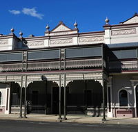 Warwick Hotel - Accommodation Brisbane