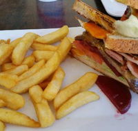 Trinity Beach Bar  Grill - Accommodation Brisbane