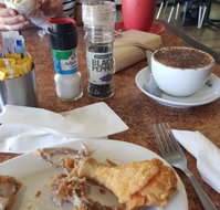 La Famille Cafe  Bakery - Accommodation Brisbane