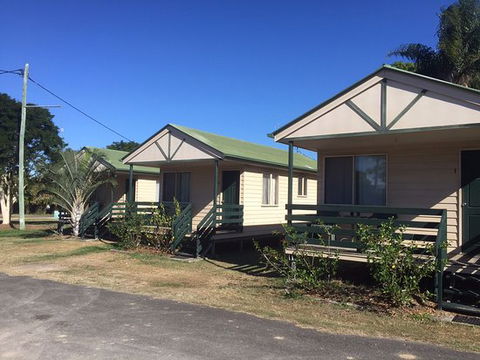 Miriam Vale Hotel Kitchen - Accommodation Brisbane 0