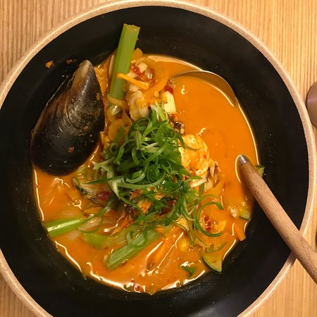 SamSam Express - Accommodation Brisbane 0