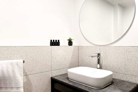 HotelMOTEL - Accommodation Brisbane 9