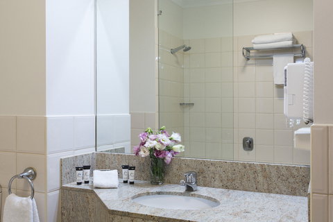 Hotel Grand Chancellor on Currie - Accommodation Brisbane 3