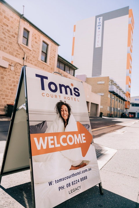 Tom's Court Hotel - Accommodation Brisbane 2