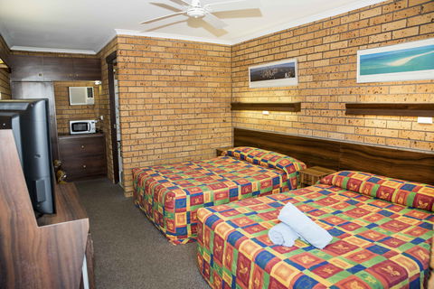 Coastal Bay Motel - Accommodation Brisbane 7