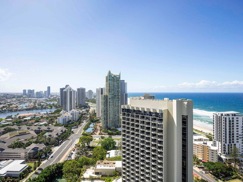 Mantra Crown Towers Surfers Paradise - Accommodation Brisbane 2