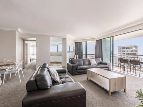 Mantra Crown Towers Surfers Paradise - Accommodation Brisbane 11