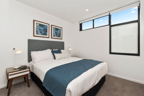 Arise Ivy And Eve - Accommodation Brisbane 12