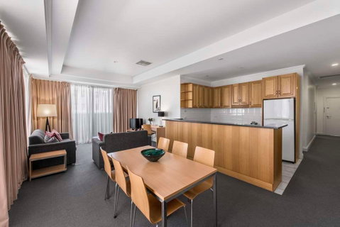Franklin Central Apartments - Accommodation Brisbane 10