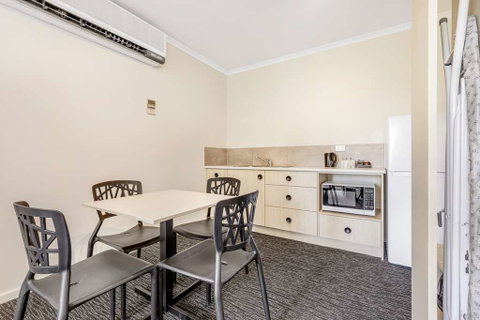 Nightcap at Findon Hotel - Accommodation Brisbane 8