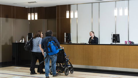 Crowne Plaza Canberra - Accommodation Brisbane 3