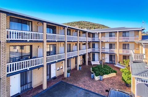 Albany Motel & Apartments - Accommodation Brisbane 2