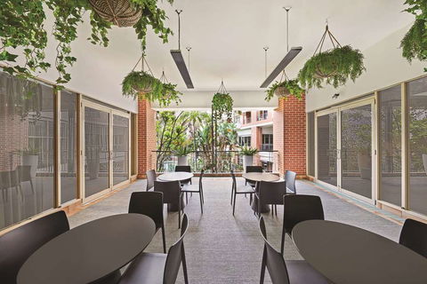 Adina Apartment Hotel Sydney Surry Hills - Accommodation Brisbane 13