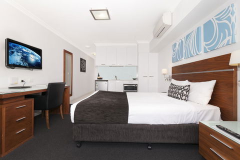 Chino Hotel - Accommodation Brisbane 2