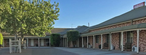 Country Gardens Motor Inn - Accommodation Brisbane 1