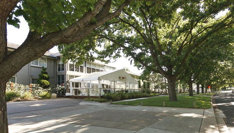 Forrest Hotel & Apartments - Accommodation Brisbane 0