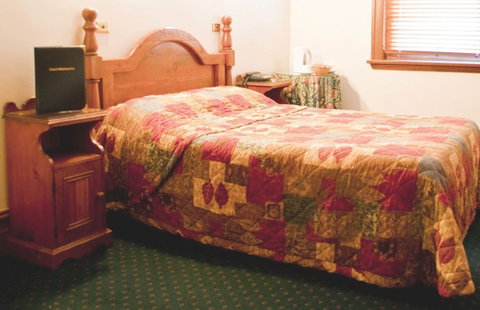 O'Malleys Hotel - Accommodation Brisbane 1