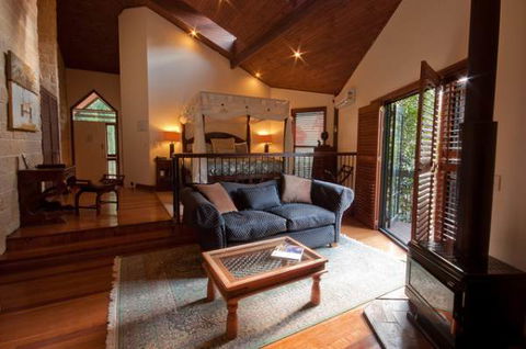 Escarpment Retreat - Accommodation Brisbane 2
