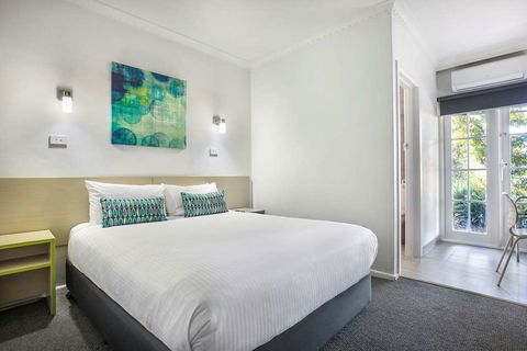 Skyways Hotel - Accommodation Brisbane 2
