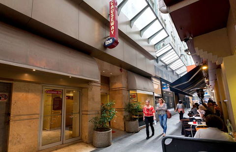 Causeway Inn On The Mall - Accommodation Brisbane 0