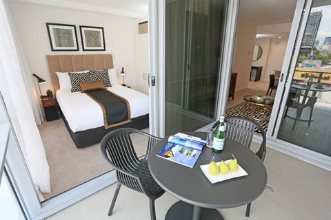 Alex Perry Hotel And Apartments - Accommodation Brisbane 2