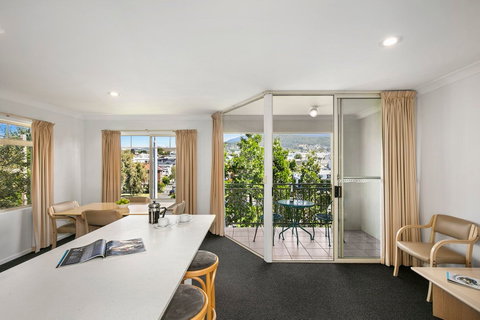 Quest Trinity House - Accommodation Brisbane 2