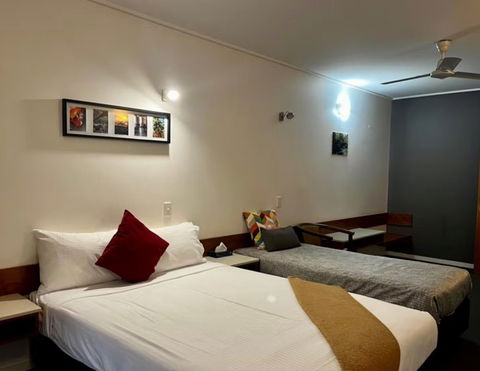 Ayr Traveller's Motel - Accommodation Brisbane 1