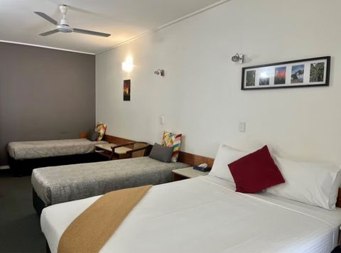 Ayr Traveller's Motel - Accommodation Brisbane 12