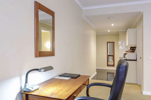 Lake Inn Ballarat - Accommodation Brisbane 10