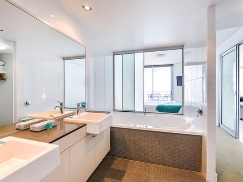 Grand Mercure Apartments Bargara - Accommodation Brisbane 6