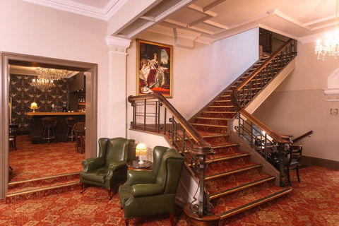 Hadley's Orient Hotel - Accommodation Brisbane 2