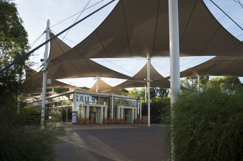Sails In The Desert Hotel - Accommodation Brisbane 1