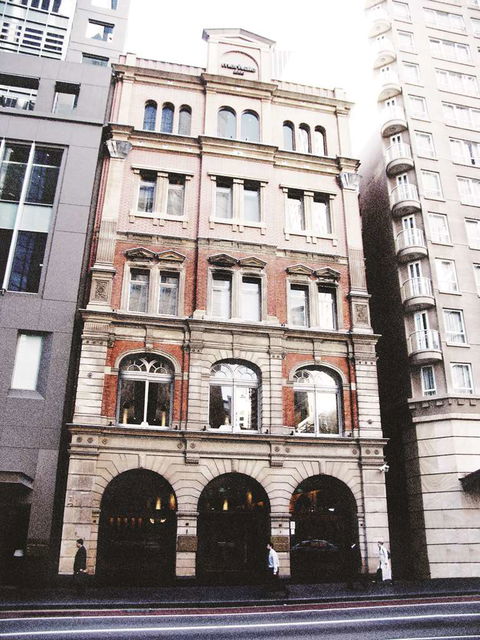 Establishment Hotel - Accommodation Brisbane 0