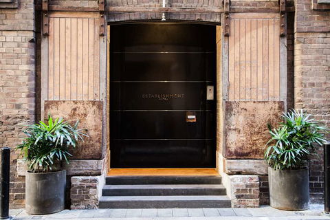 Establishment Hotel - Accommodation Brisbane 1