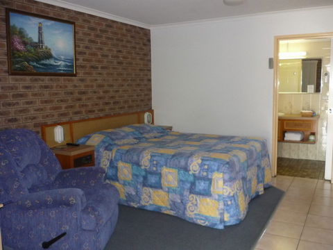Lantern Motor Inn - Accommodation Brisbane 1