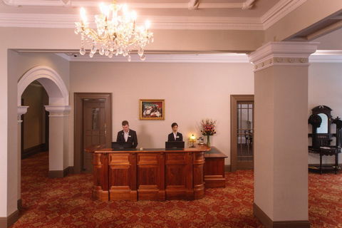 Hadley's Orient Hotel - Accommodation Brisbane 1
