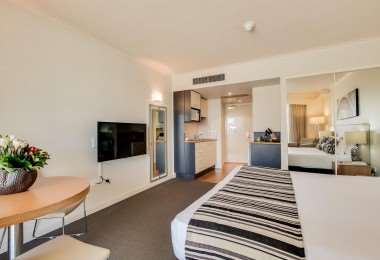 Central Cosmo Apartments - Accommodation Brisbane 2