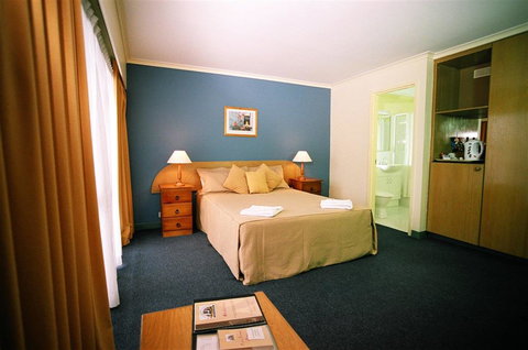 Mount Ommaney Hotel Apartments - Accommodation Brisbane 2