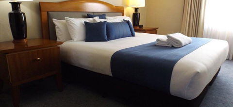 Warrnambool Central Court - Accommodation Brisbane 1