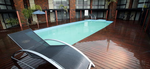 Warrnambool Central Court - Accommodation Brisbane 2